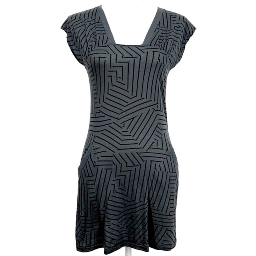 BDG / Gray Geometric T-shirt Dress with Pockets / Small / Indie Sleeze Emo Y2K